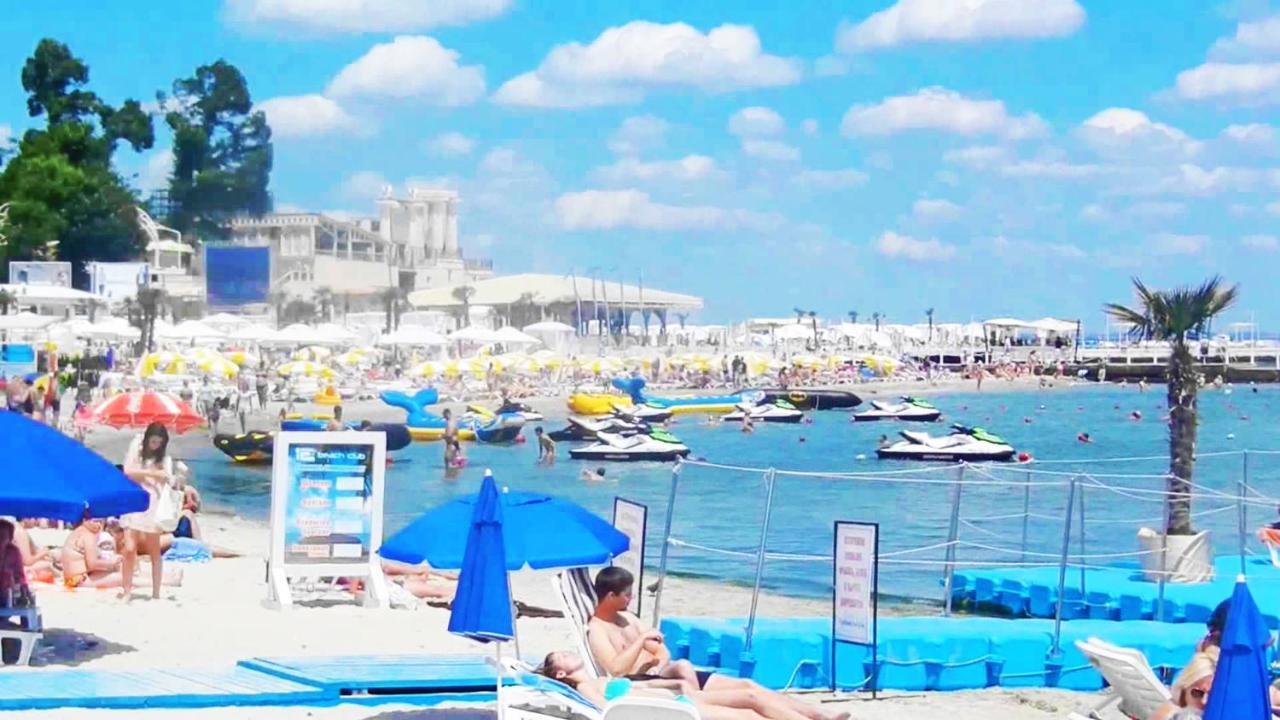 Литературная Улица Апартаменты Odessa Ngoại thất bức ảnh